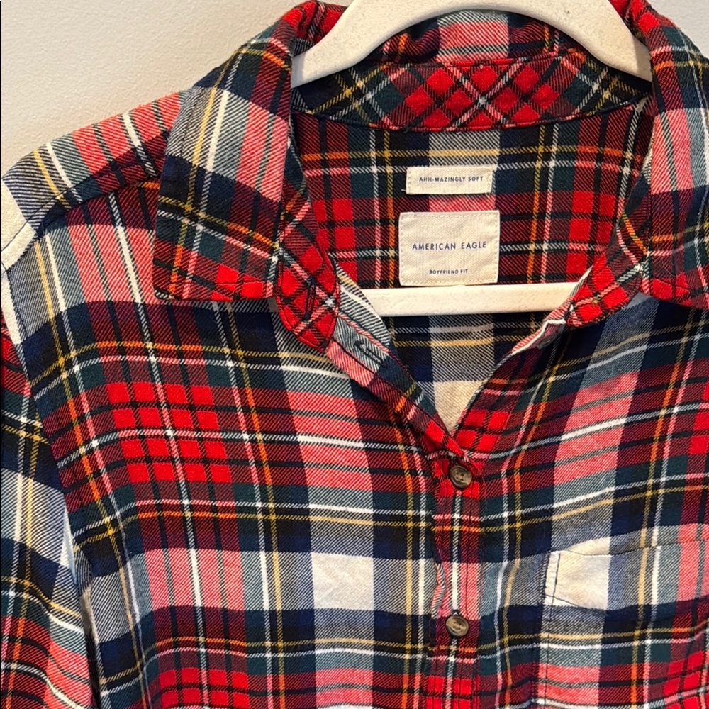 American Eagle Outfitters Red Navy White Plaid Button-Down Shirt